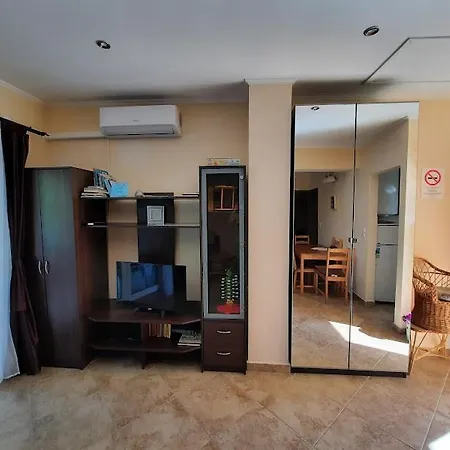 Kenese Gyöngye Apartmanház Appartamento *