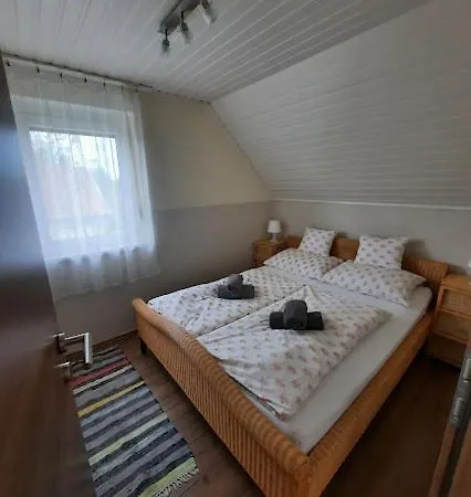 Appartamento Kenese Gyöngye Apartmanház *
