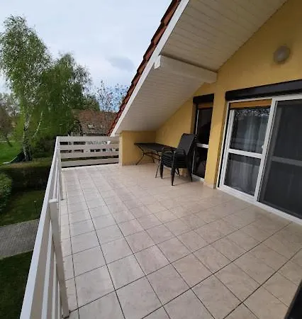 Kenese Gyöngye Apartmanház Appartamento *
