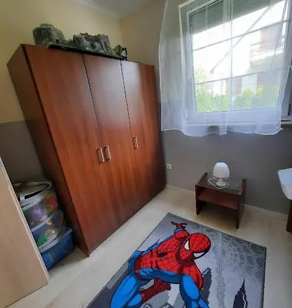 Kenese Gyöngye Apartmanház Balatonkenese