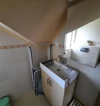 Kenese Gyöngye Apartmanház Appartamento *