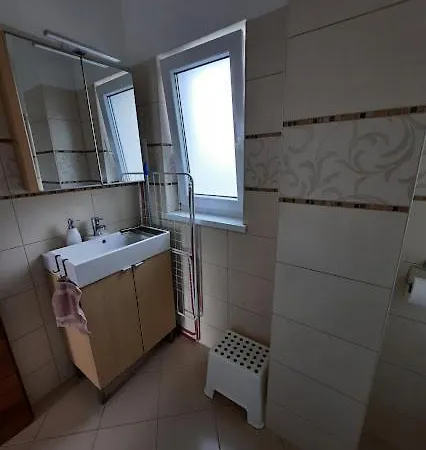 Kenese Gyöngye Apartmanház * Balatonkenese