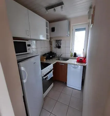 Appartamento Kenese Gyöngye Apartmanház