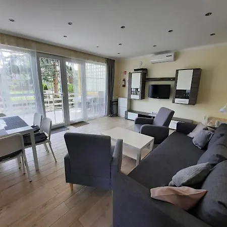 Kenese Gyongye Apartmanhaz * Balatonkenese