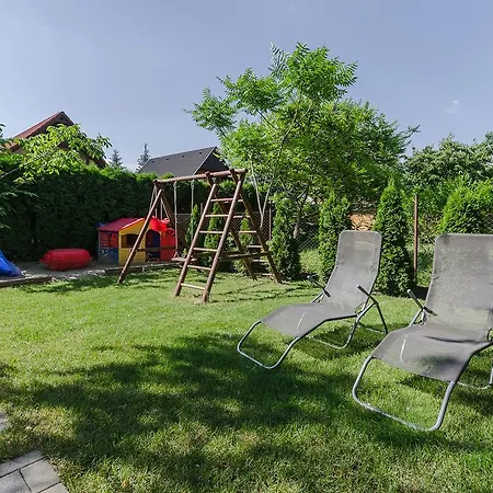 Kenese Gyongye Apartmanhaz *